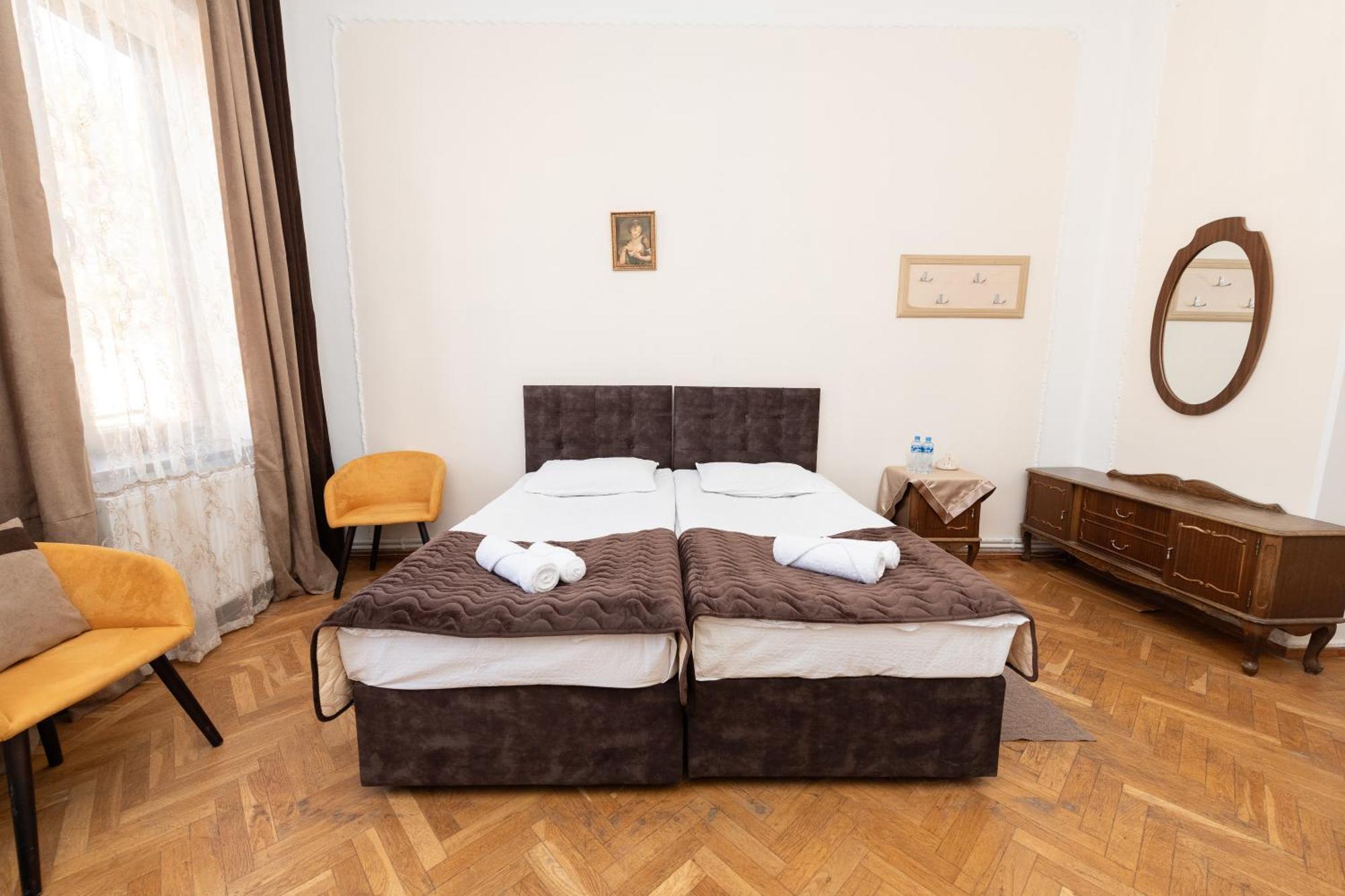 Anna'S Guest House Gori Exteriér fotografie