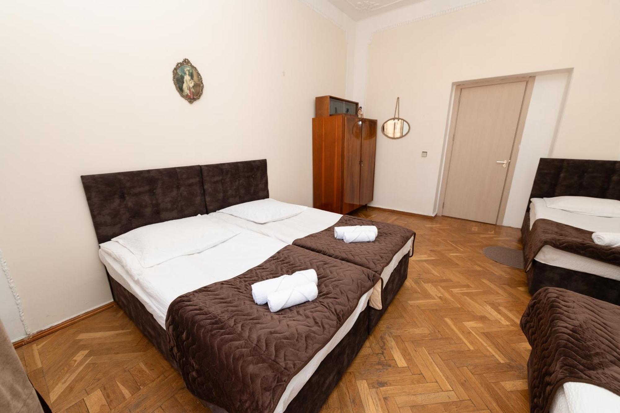 Anna'S Guest House Gori Exteriér fotografie